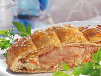 FILET DE SAUMON EN CROUTE PETITS LEGUMESSauce au beurre citronné et Riesling