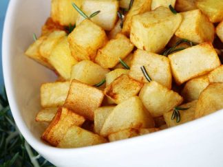 POM’ RISSOLEES (POTATO CUBES)