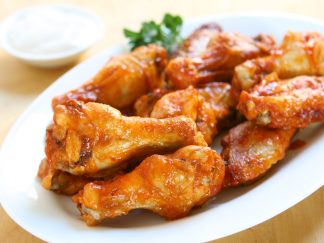 AILES ET MANCHONS DE POULET CUITS A LA MEXICAINE