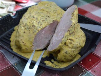 EPAULE DE PORC FERMIER DE L’ARGOATCUITE A LA MOUTARDE A L’ANCIENNE