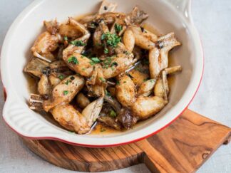 CUISSES DE GRENOUILLES COUPE DROITE